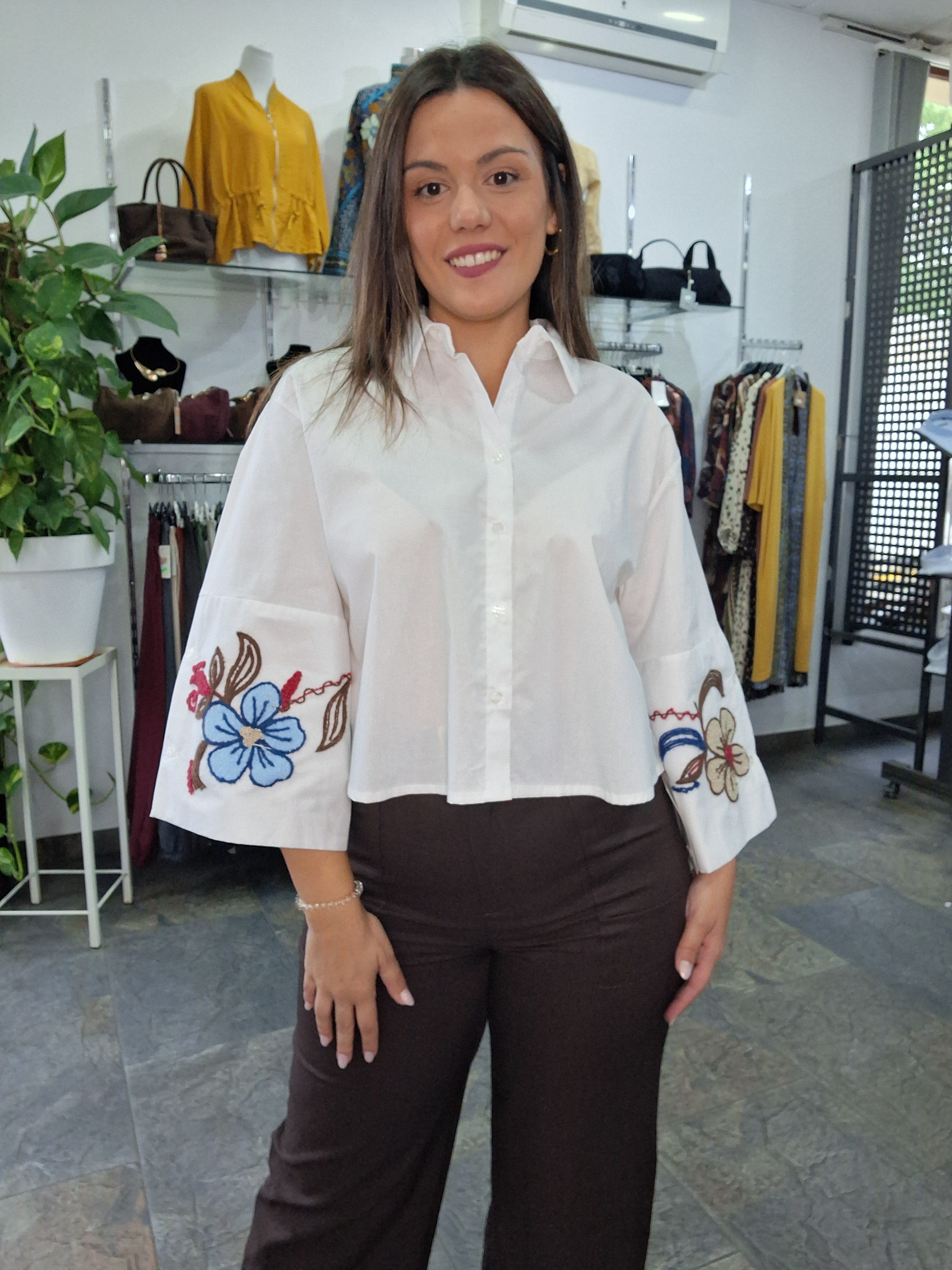 Camisa Bordada manga ancha