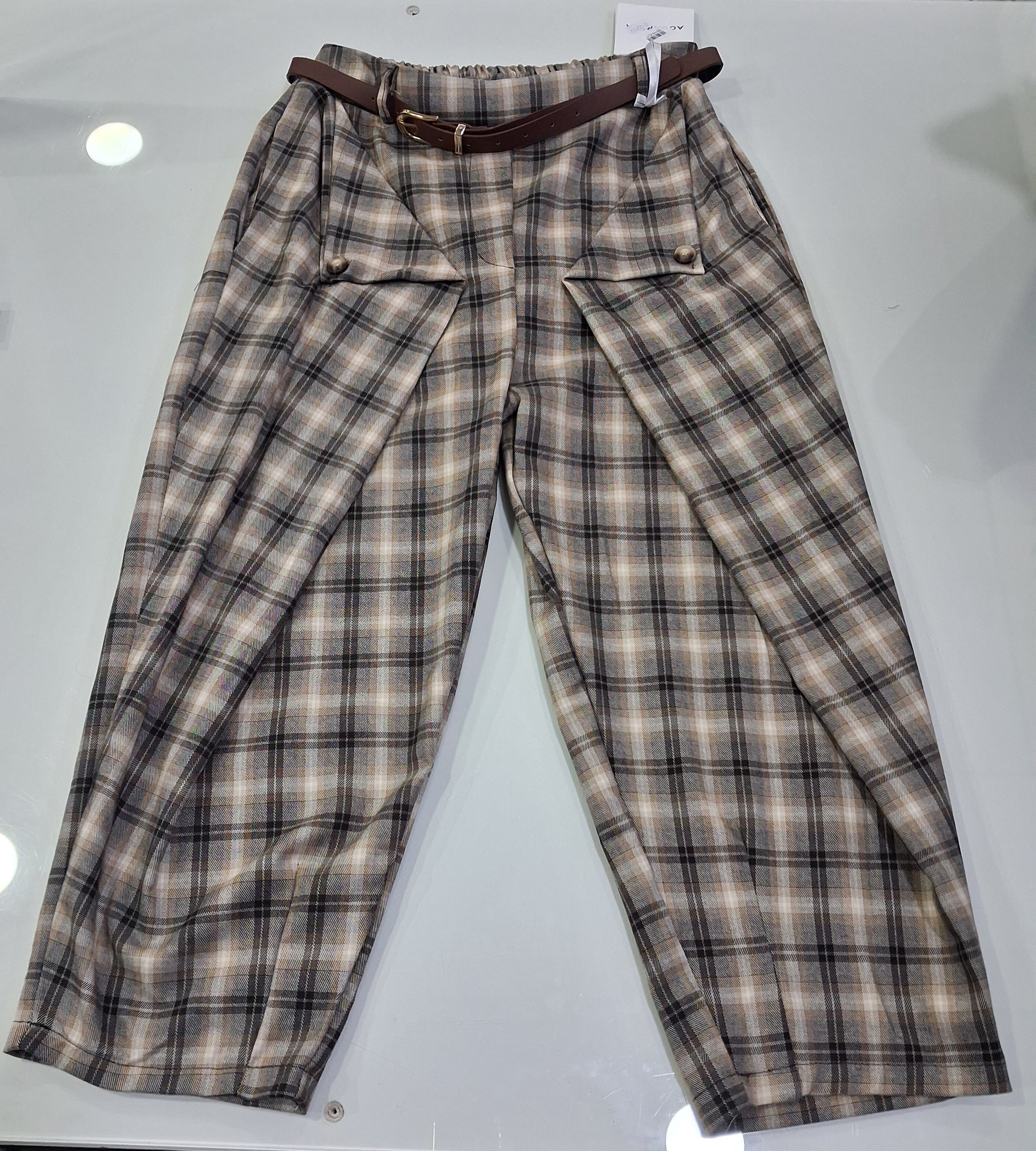 Pantalón Capri cuadros