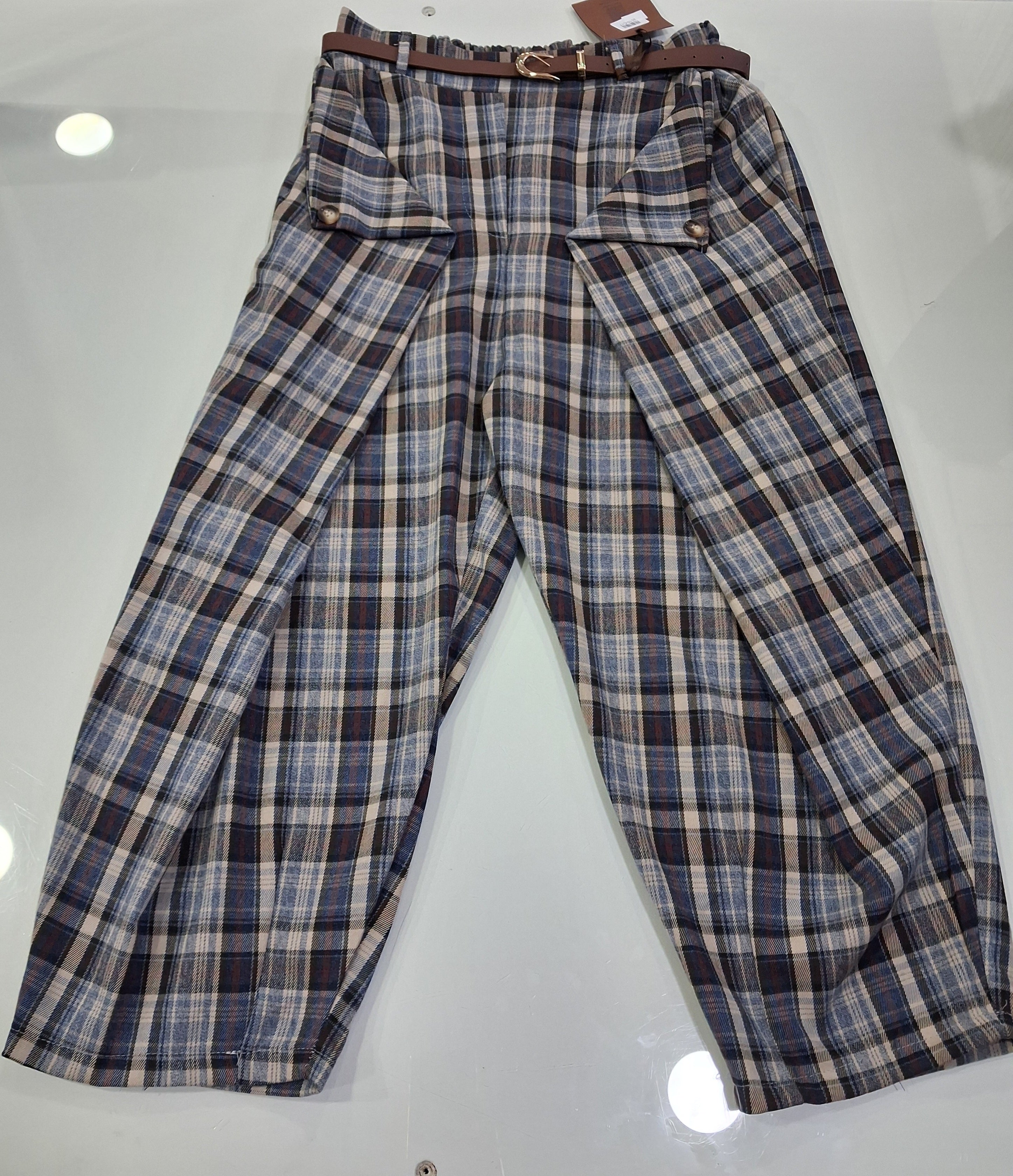 Pantalón Capri cuadros